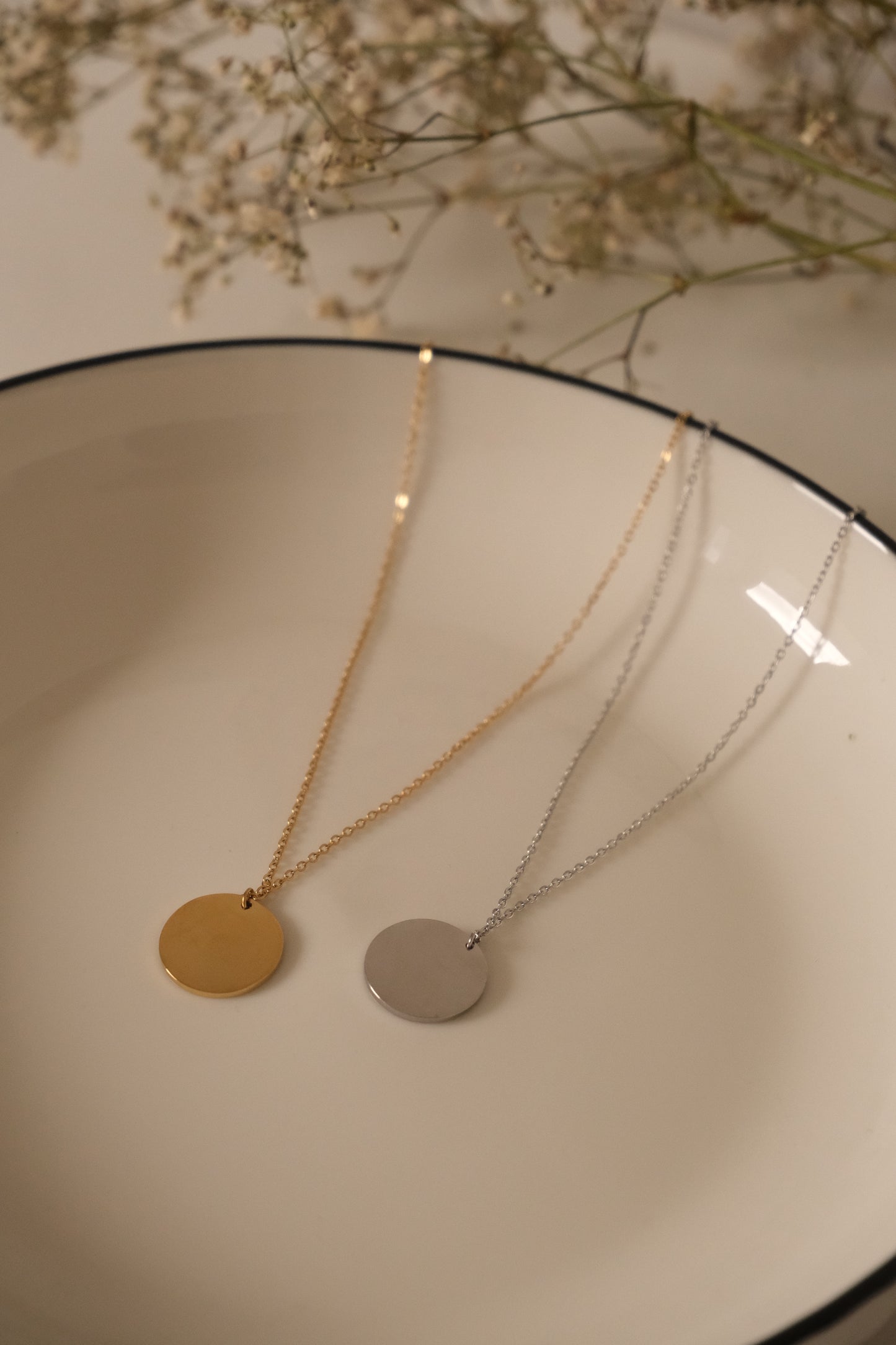 Chaine à médaillon à graver