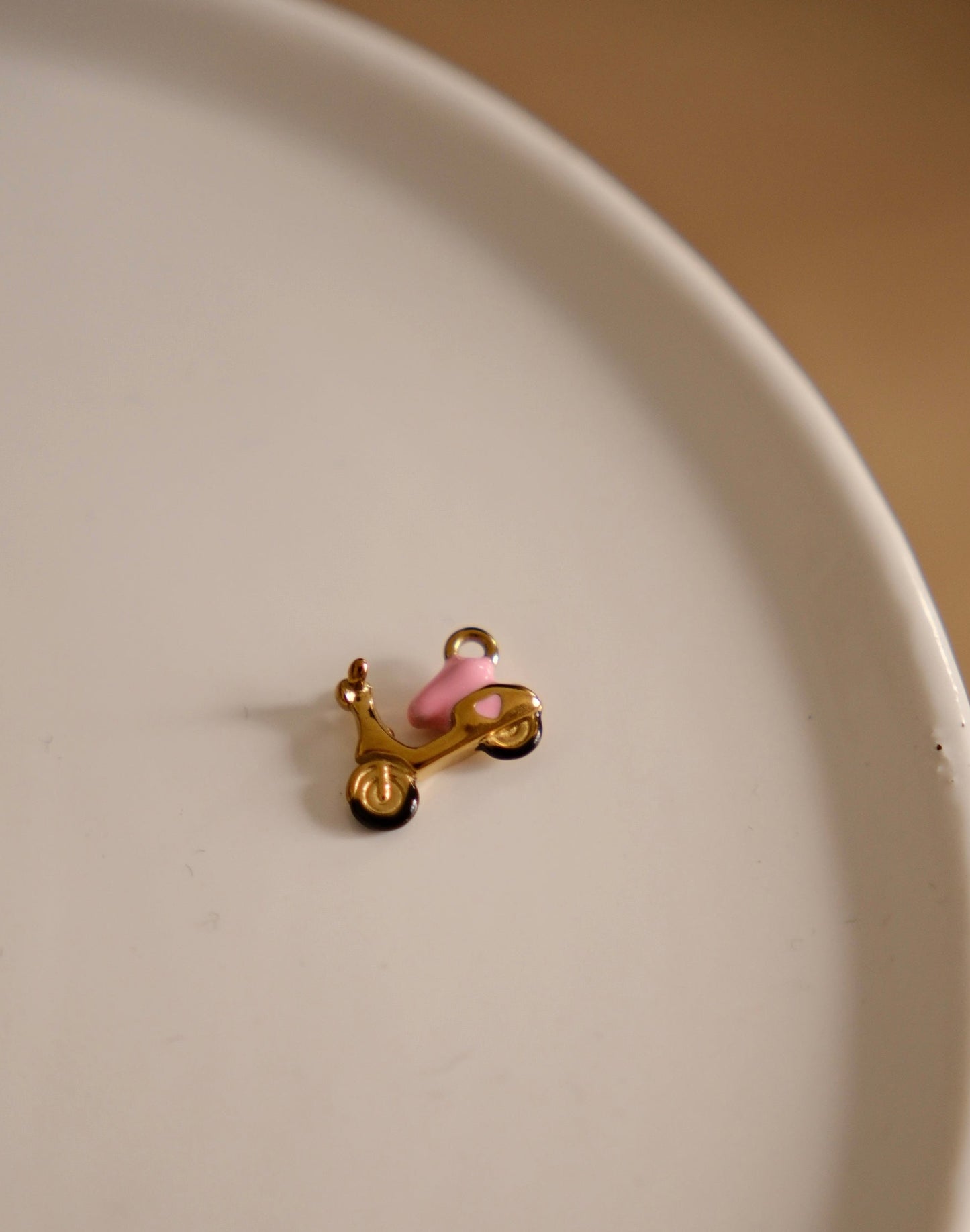 Charm | Scooter rose